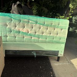 Queen Bed 