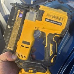 Dewalt  23 Gauge Pin Nailer