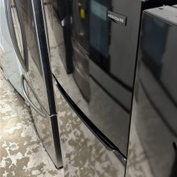 Top Freezer Refrigerator 