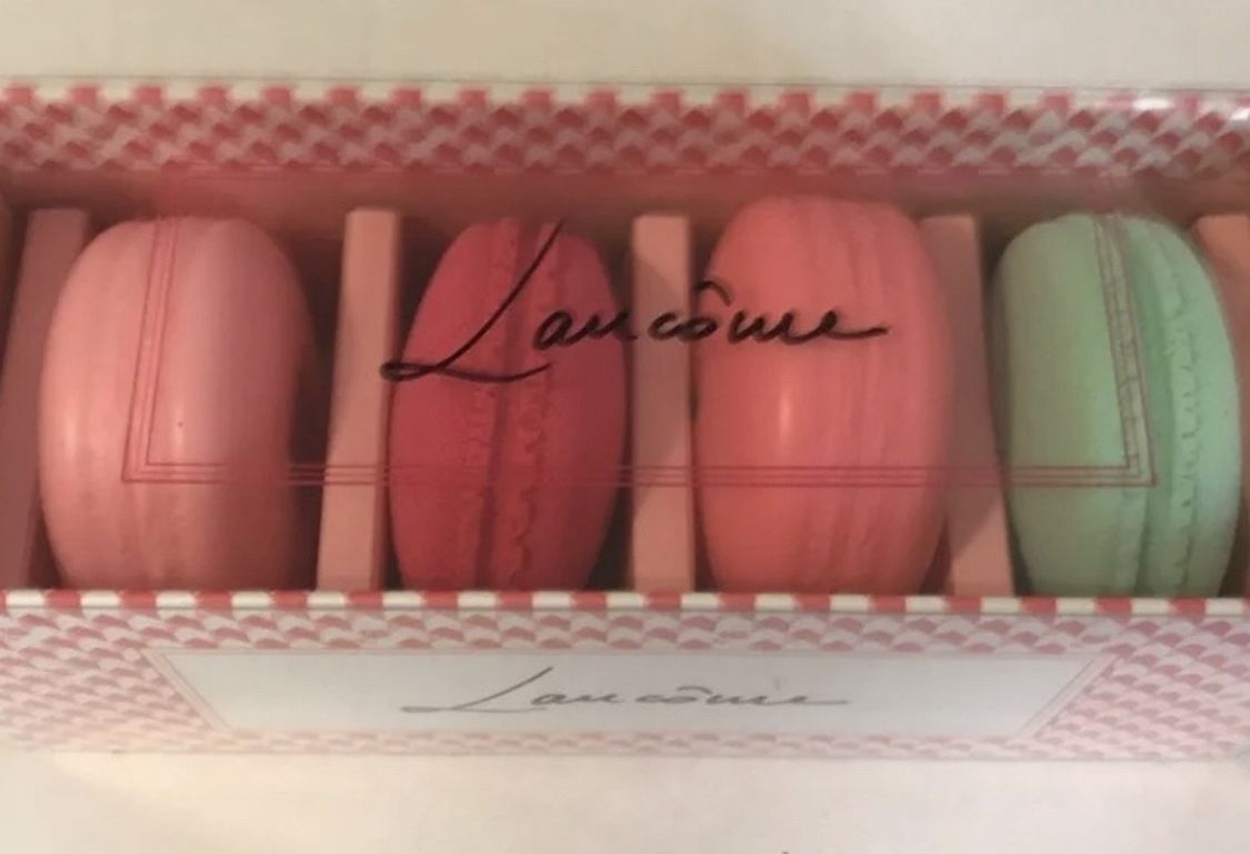 Lancome Macaron Blushes & blenders set