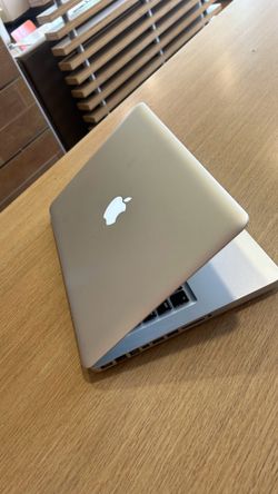 Apple MacBook Pro 13” i5/8GB/256GB SSD $140