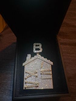 10k House Pendant & 10k Franco style chain