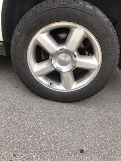 Factory 20 Inch Wheels Off A Suburban