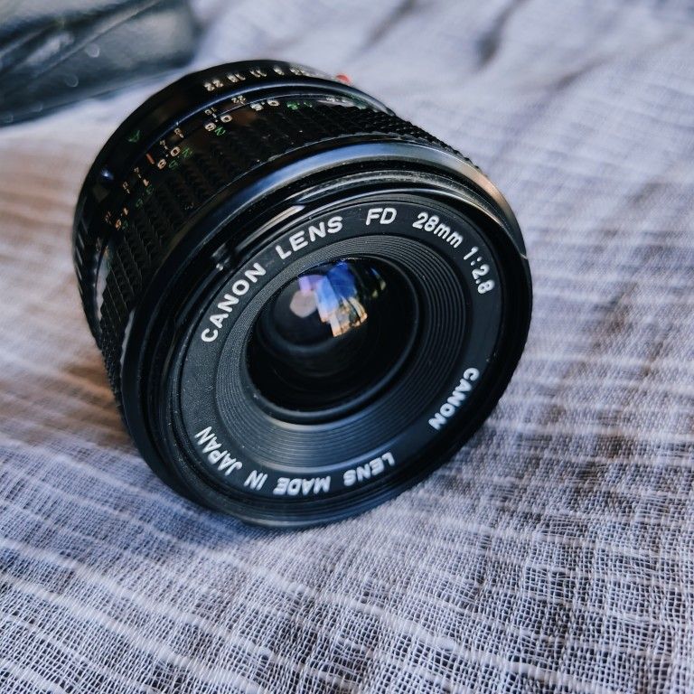 Vintage Canon FD 28mm f/2.8 Lens – Made in Japan (with Caps)