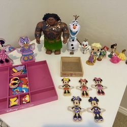 Disney Character Toy Set