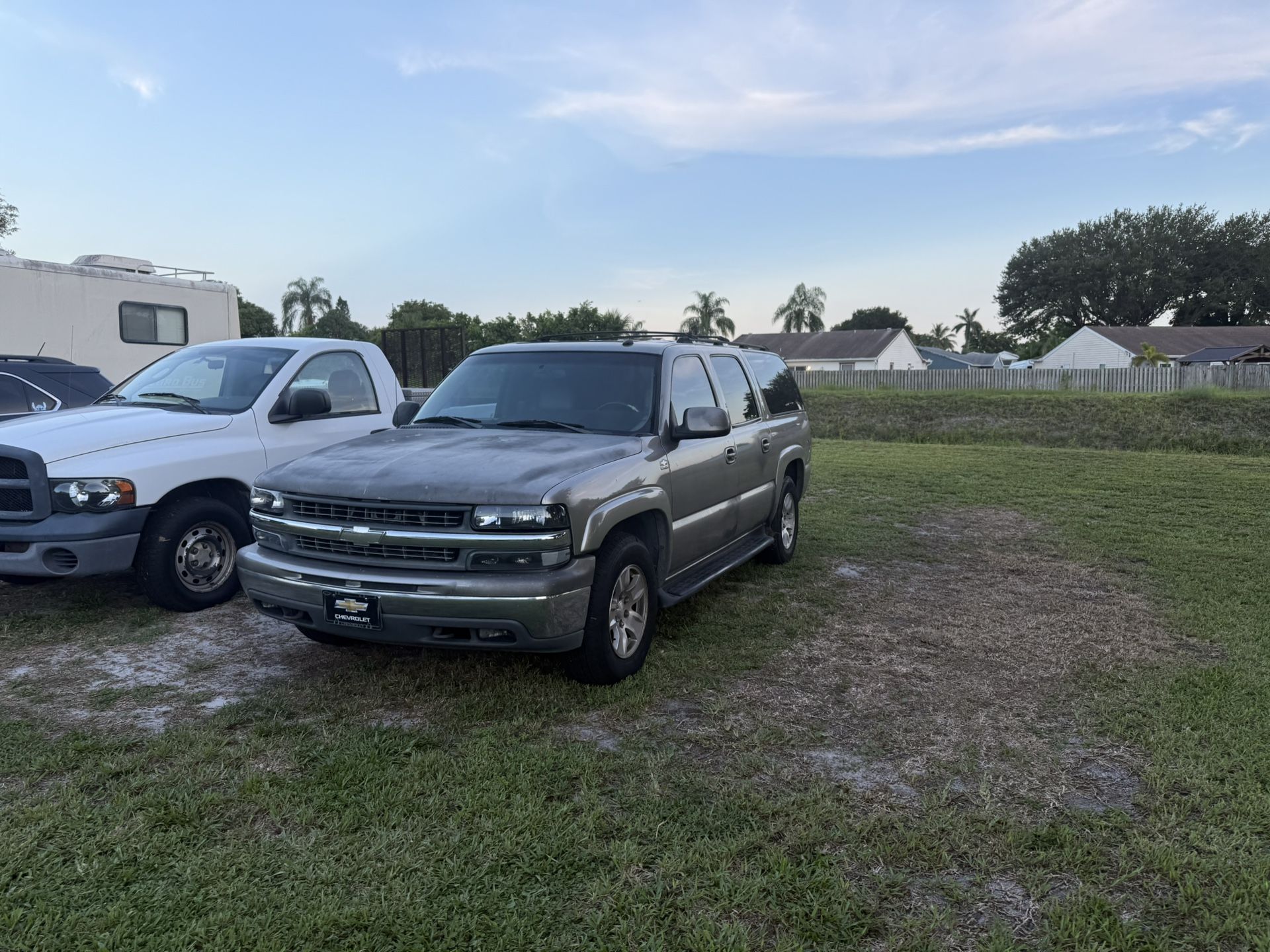 2003 Suburban Chevy 1500 For Parts Or Repair