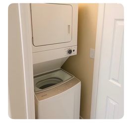 Whirlpool stackable washer and dryer combo-excellent condition 650 obo
