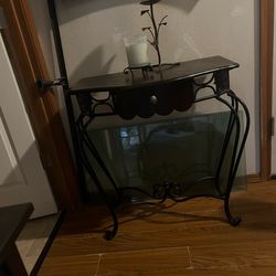 Nice entryway table and mirror