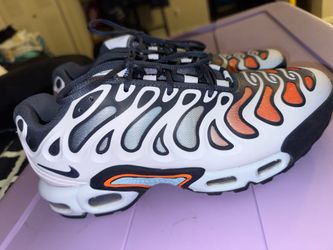 Nike Air Max Plus Drift – White/Black/Orange