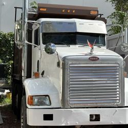 Camión De Volteo/ 1997 Peterbilt 385