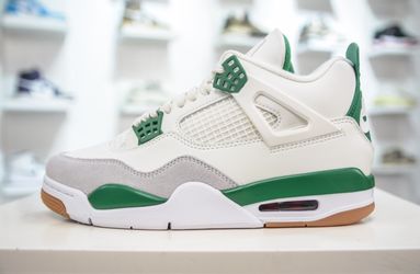 Jordan 4 Pine Green