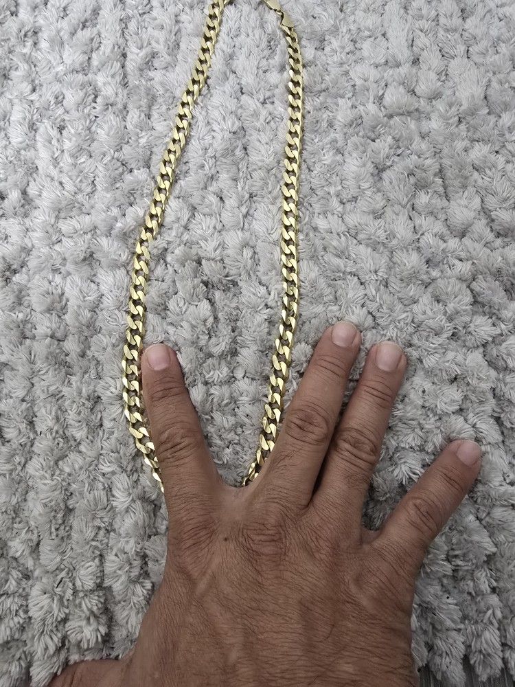 10k. 22 Inches Solid
