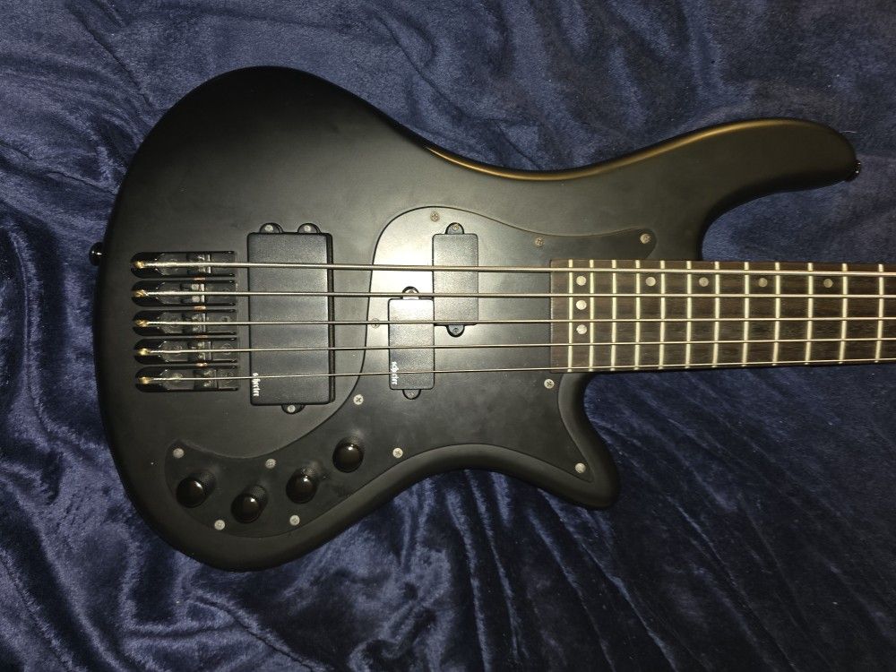 Schecter Stiletto Stealth 5 Bass Guitar - Satin Black And Extras