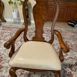 Antique Super Great Quality Chair Like New ! 