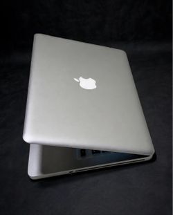Apple MacBook Pro 13” i5/8GB/256GB SSD $140