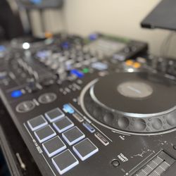 Pioneer DJ XDJ-XZ  (Used)