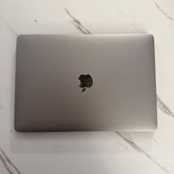 Mac Book Pro 2019 13” Display Affirm/after Pay/klarna