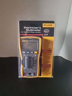 Fluke 117 Electrician's Multimeter
