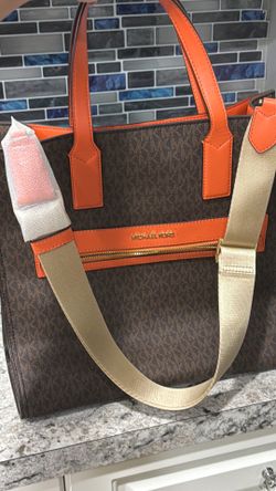Micheal Kors Purse & Shoe Set
