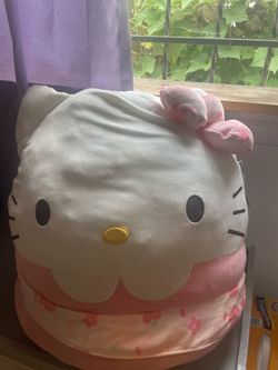 Hello kitty squishmellow