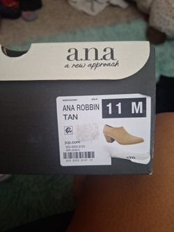 Anna Robin Heels