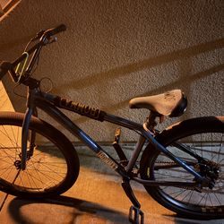 A traffic bike 7.5 inch