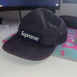 Black Supreme Rips top Hat