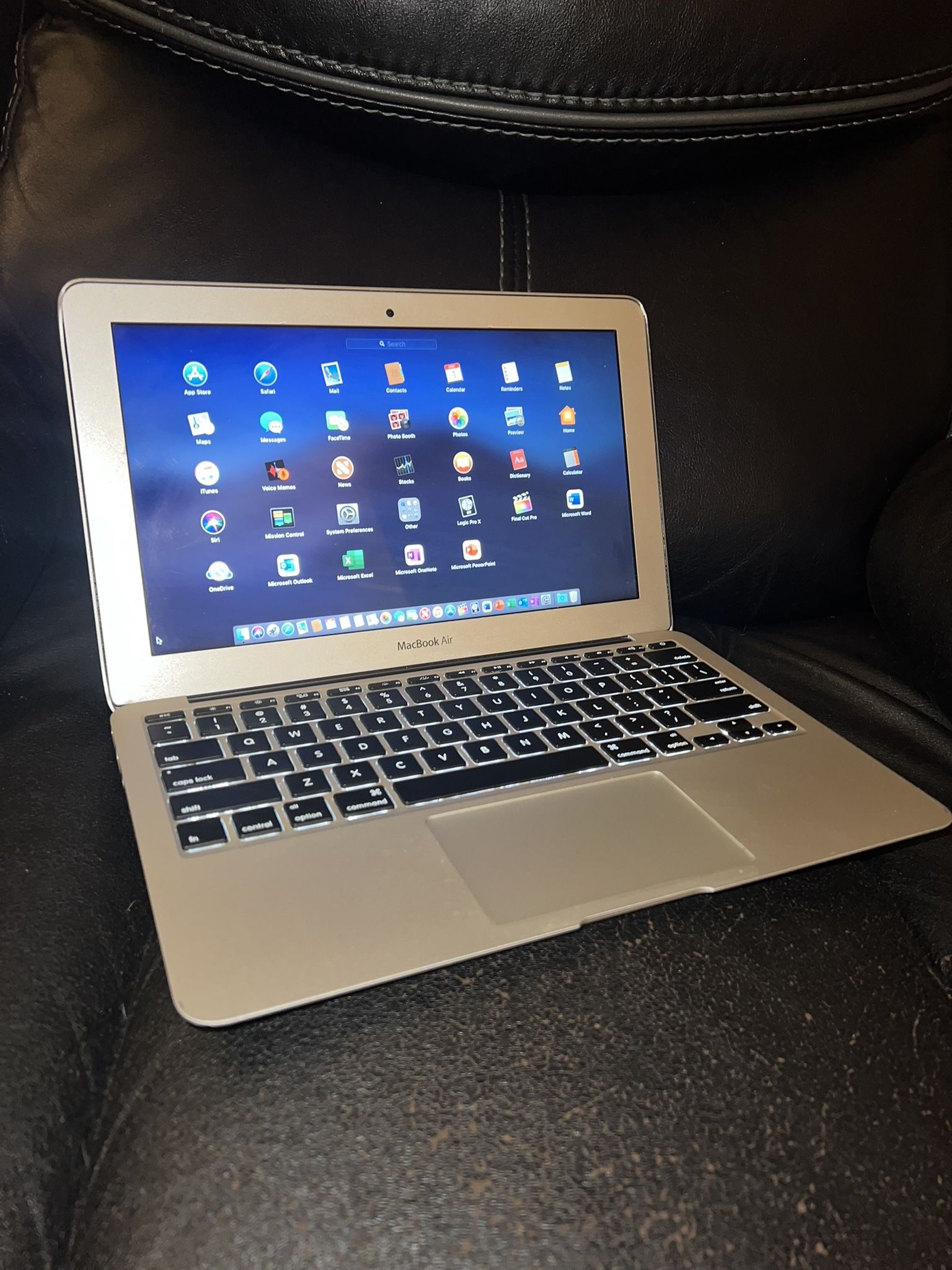MacBook Air 2014 4gb Ram Fast i5