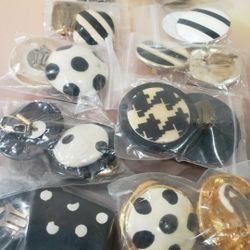 10 Pairs Of Vintage 1980's Clip On Earrings With Drawstring Bag!