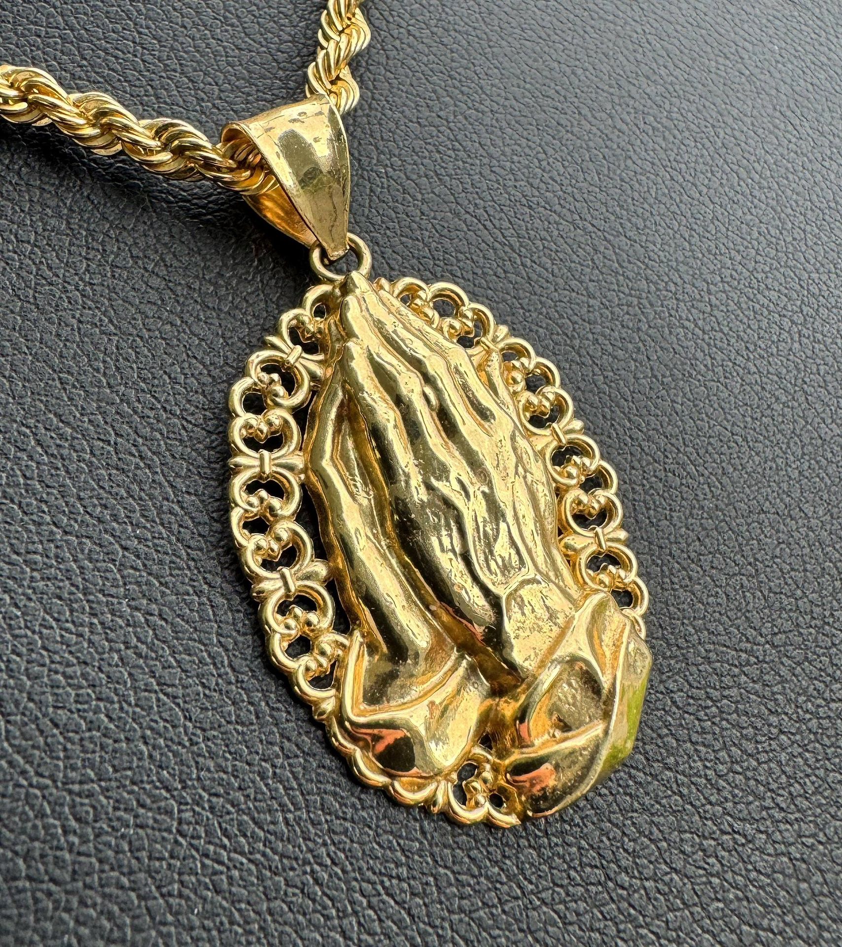 Jewelry 10k Solid Yellow Gold Religious Praying Hands Pendant charm