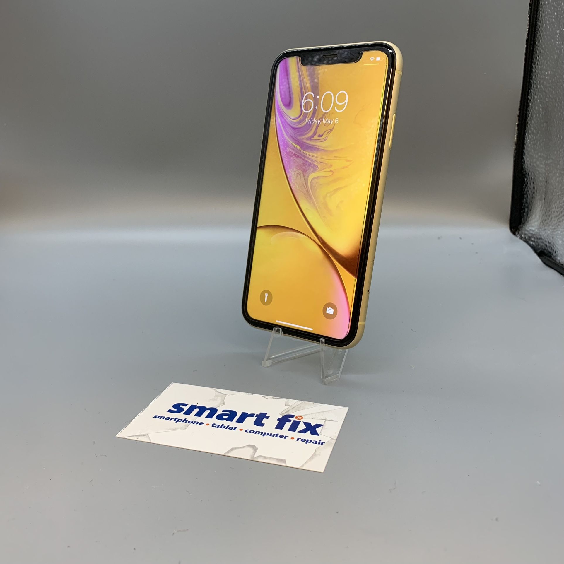IPhone XR Yellow 128GB Unlocked for Sale in Las Vegas, NV OfferUp