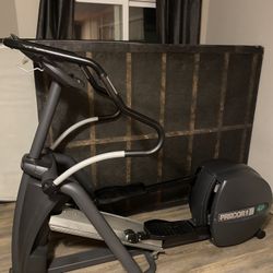 Elliptical Machine Work Out Equipment Precor EFX 546 