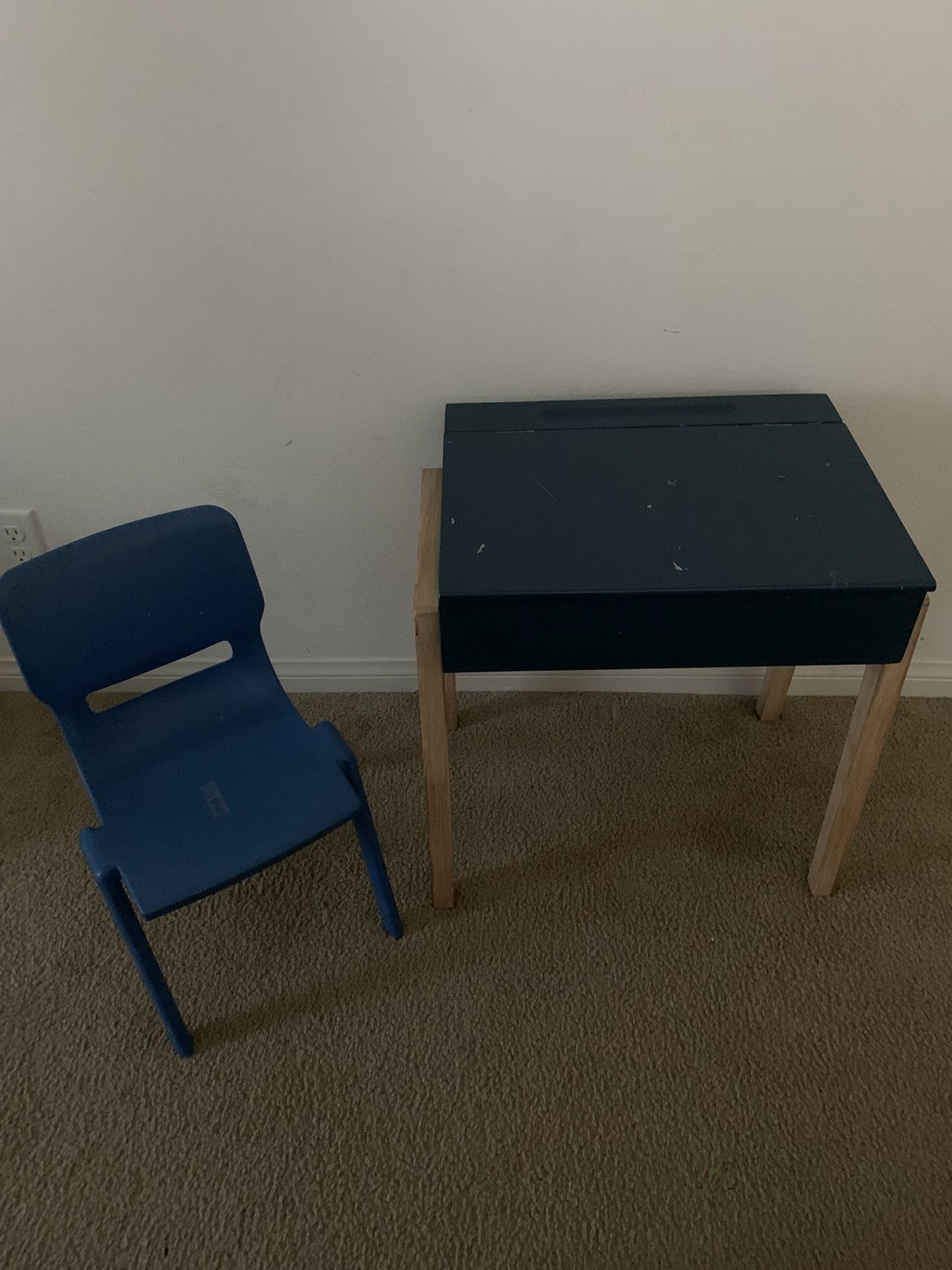 Kids Desk and Chair