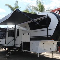 2025 Brinkley Z2900 5th Wheel Trailer