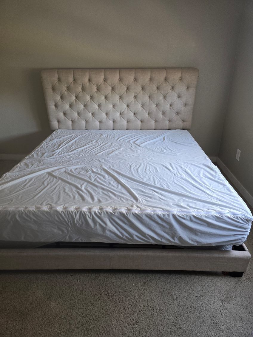 King Size Bed With Matress like New