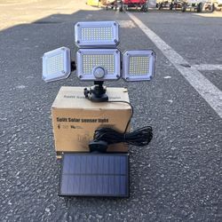 Split Solar Sensor Light 