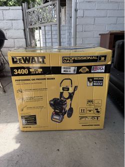 DeWalt DXPW61(contact info removed) PSI 2.5 GPM Professional Gas Pressure Washer New In Box