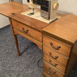 Singer Sewing Machine 