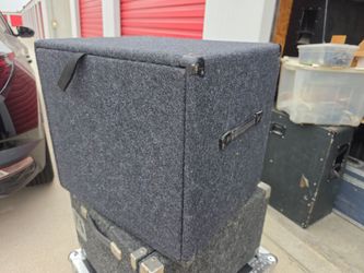 Carpeted road case