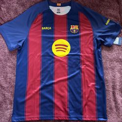 Official style FC Barcelona jersey with Lamine Yamal #10 on the back. Size Large