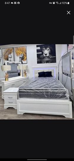 Brand new 5pcs white led light bedroom set