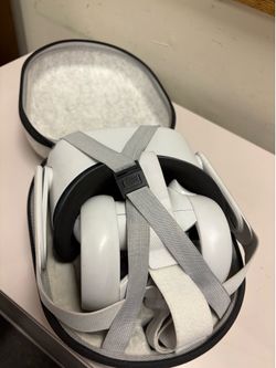 Meta Quest 2 in great condition