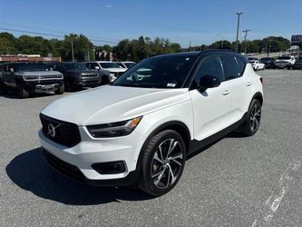 2021 Volvo XC40