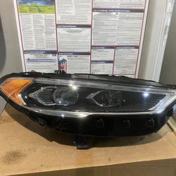 2017-2020 Ford Fusion Right Headlight 