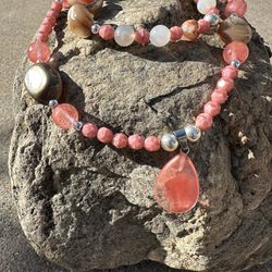 Necklace And Bracelet Combo Peach Mother Of pearl