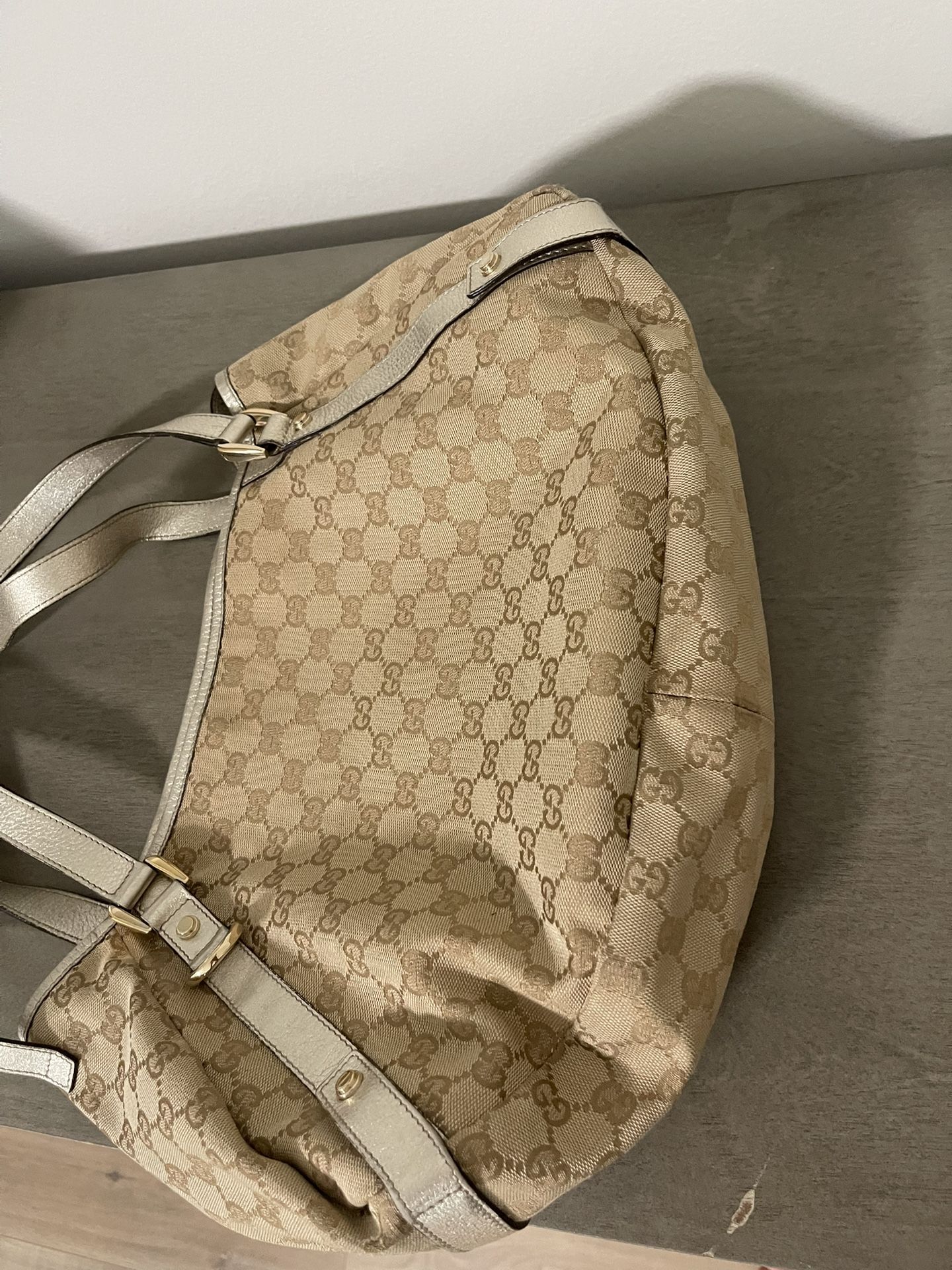 Gucci Tote Mild Used 