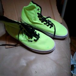 New Vans 9 And 1/2