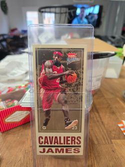 2003 Fleer Platinum Lebron James Big Signs ROOKIE CARD #7 of 15(Rare)MINT CARD