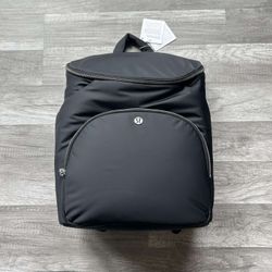 Lululemon Parent Backpack Black New With Tags 17L