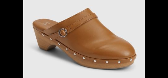 New GAP women's Shoes Clogs Size 6